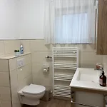 דירה 1-zimmer-apartment Mit Pool Und Kamin