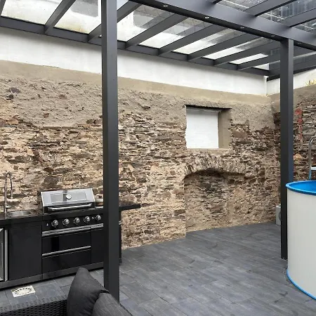 1-zimmer-apartment Mit Pool Und Kamin